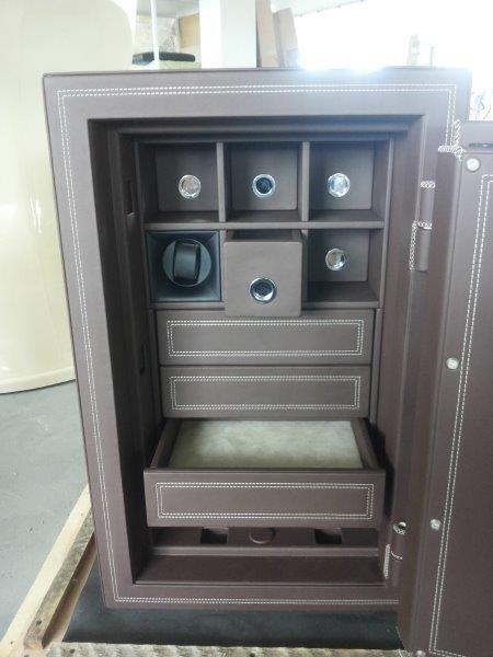 Tapicerowanie sejfów